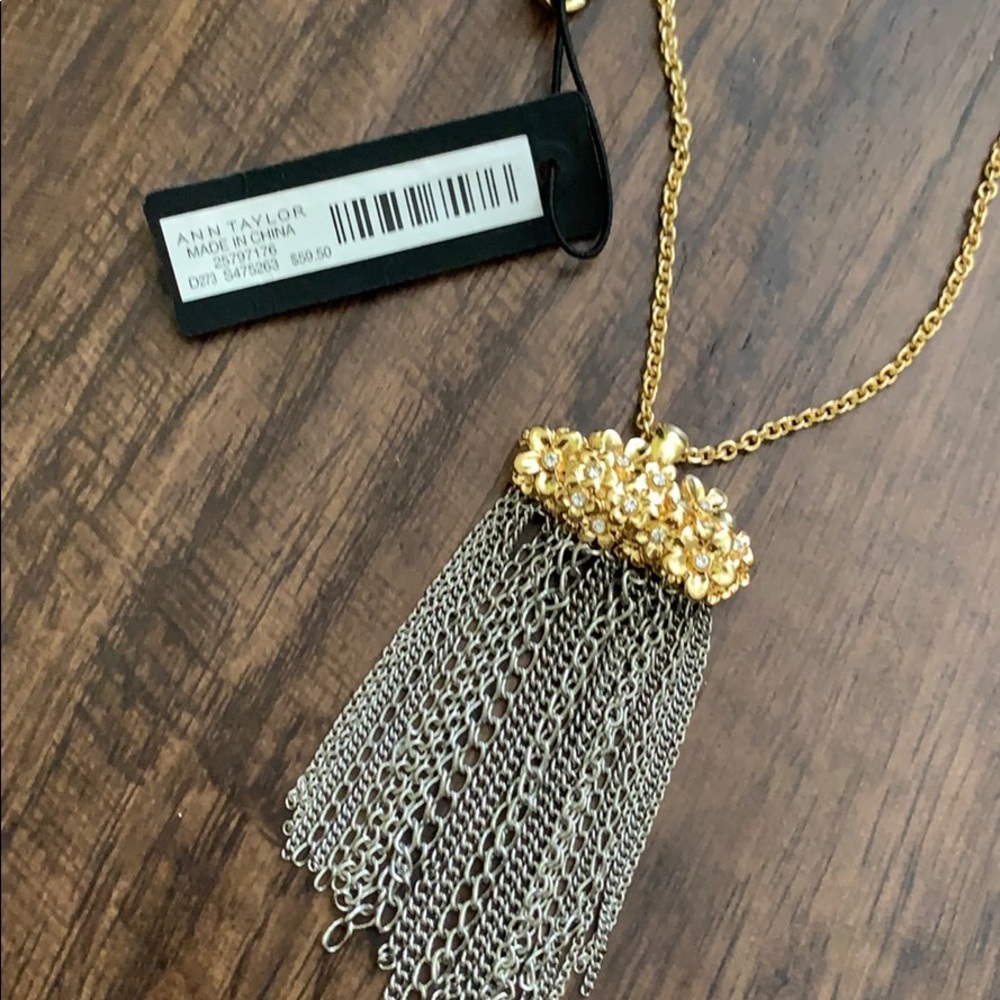 Ann Taylor floral tassel pendant necklace - Picture 9 of 9